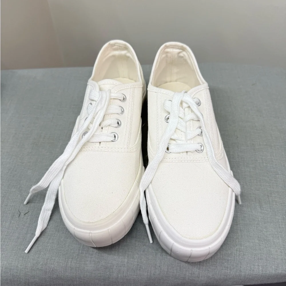 Madden Girl | White Canvas Sneakers